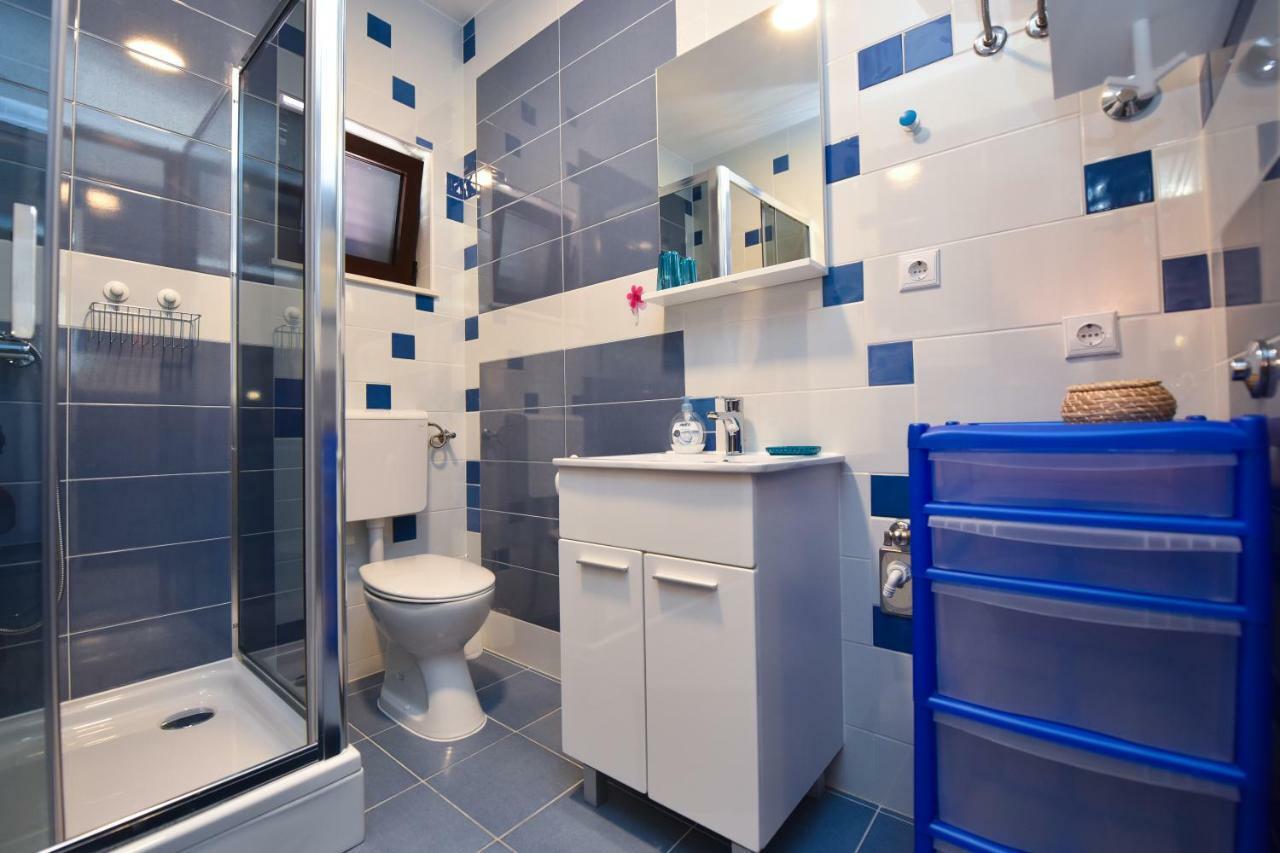 Apartments Enya Новаля Екстер'єр фото